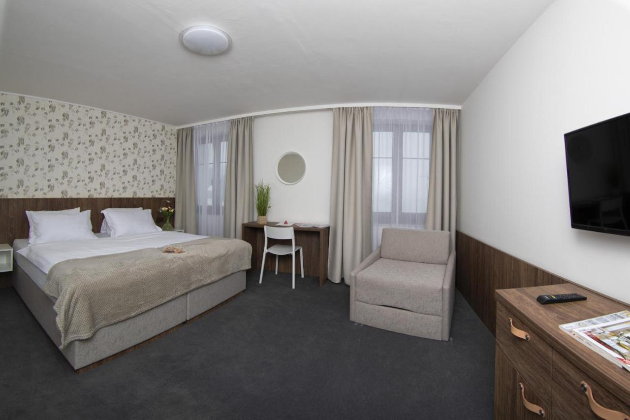 Hotel Prichovice Корженов Экстерьер фото