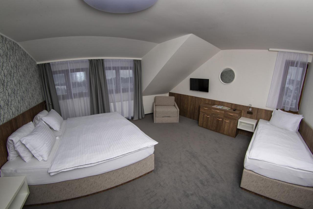Hotel Prichovice Корженов Экстерьер фото